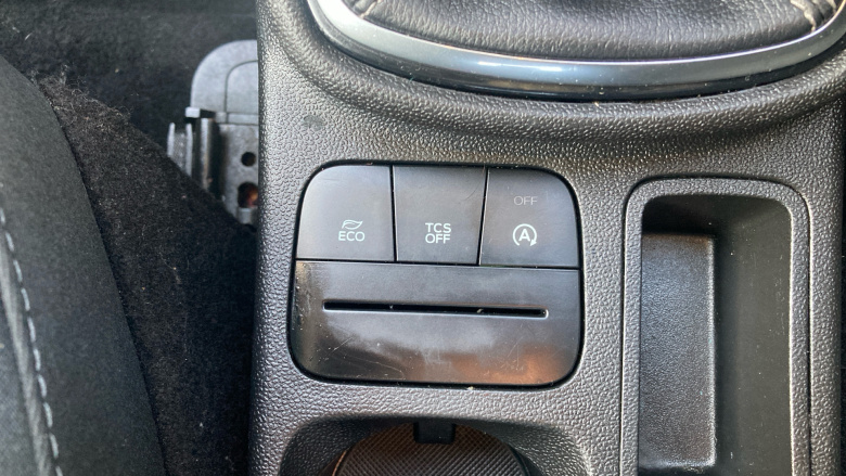 Ford Fiesta 1.1 Zetec 3dr Petrol Hatchback